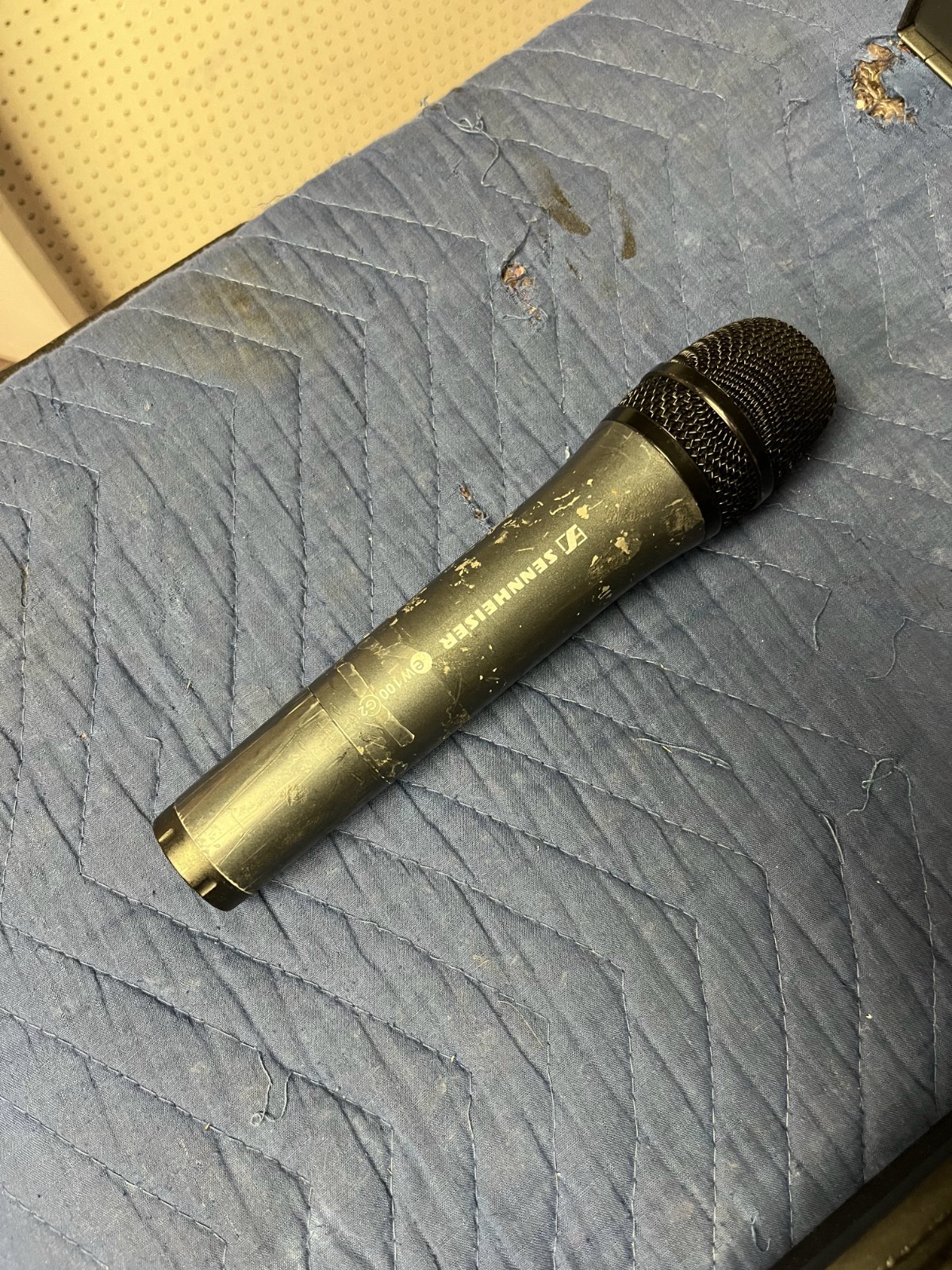 Sennheiser ew100 G2 wireless mic sets and singles