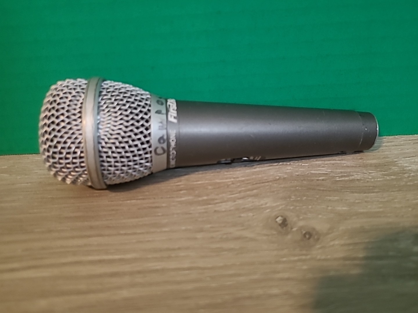 First Act MVM-88 Professional Dynamic Vocal Microphone Unidirectional Untested