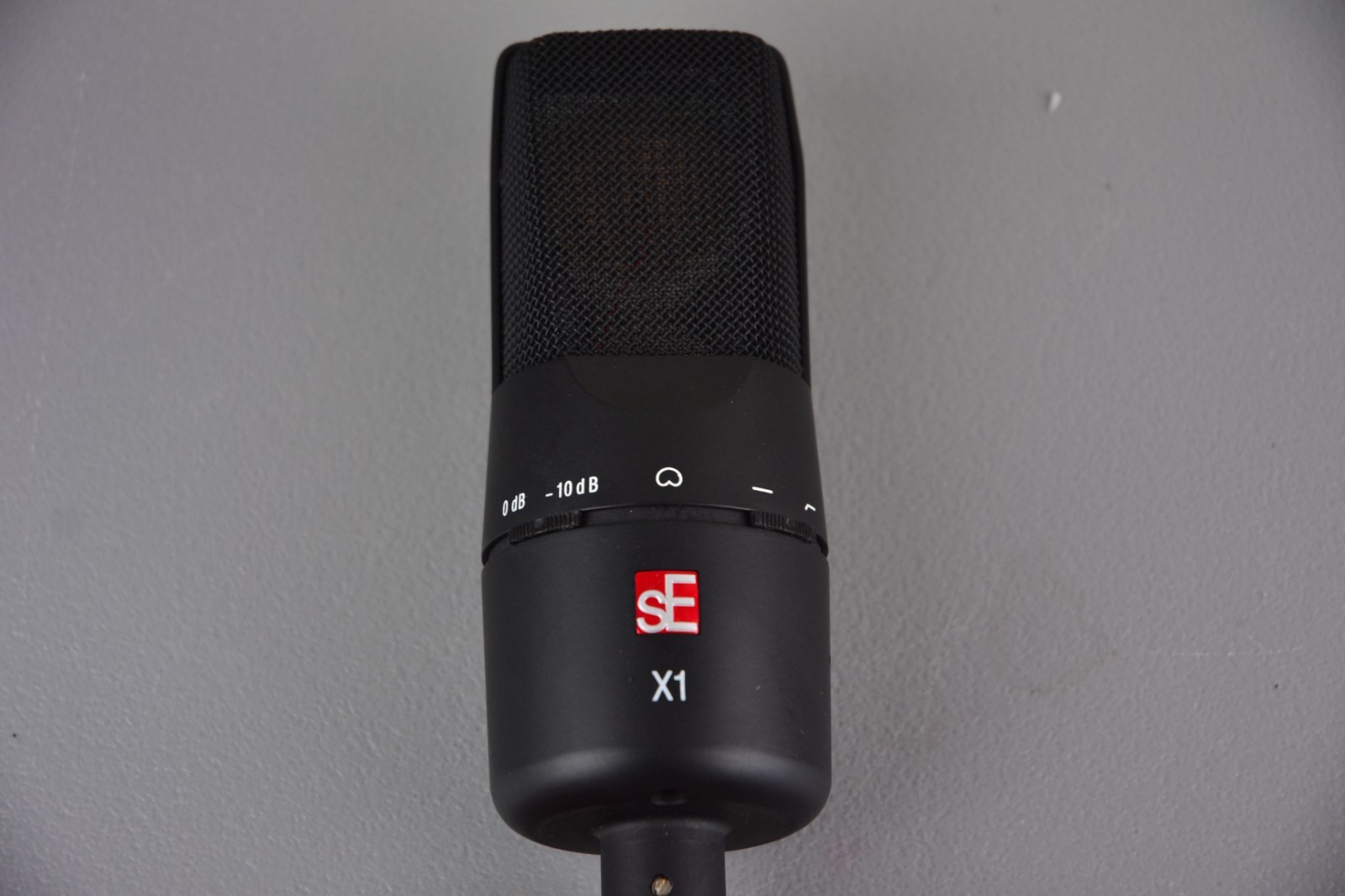 sE Electronics X1 A Large-Diaphragm Condenser Microphone