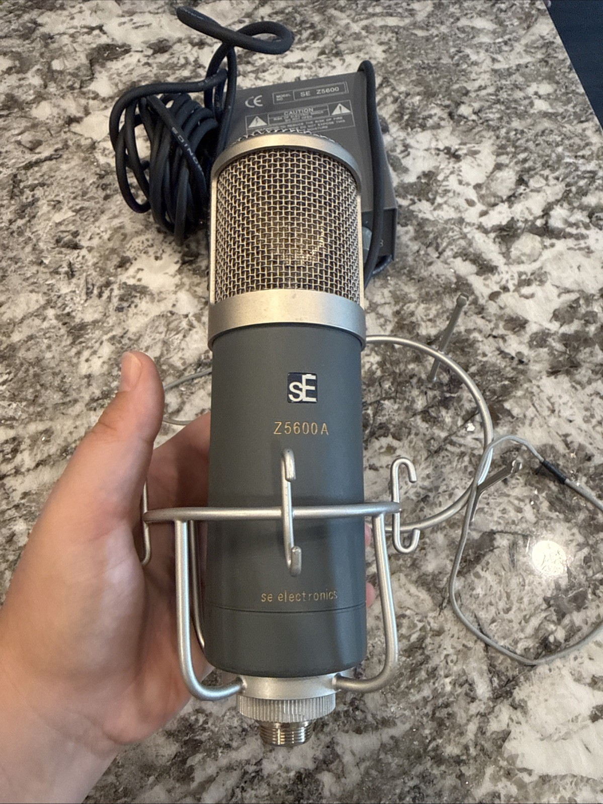 SE ELECTRONICS Z5600A II Large Diaphragm 9 Polar Pattern Condenser Studio Mic