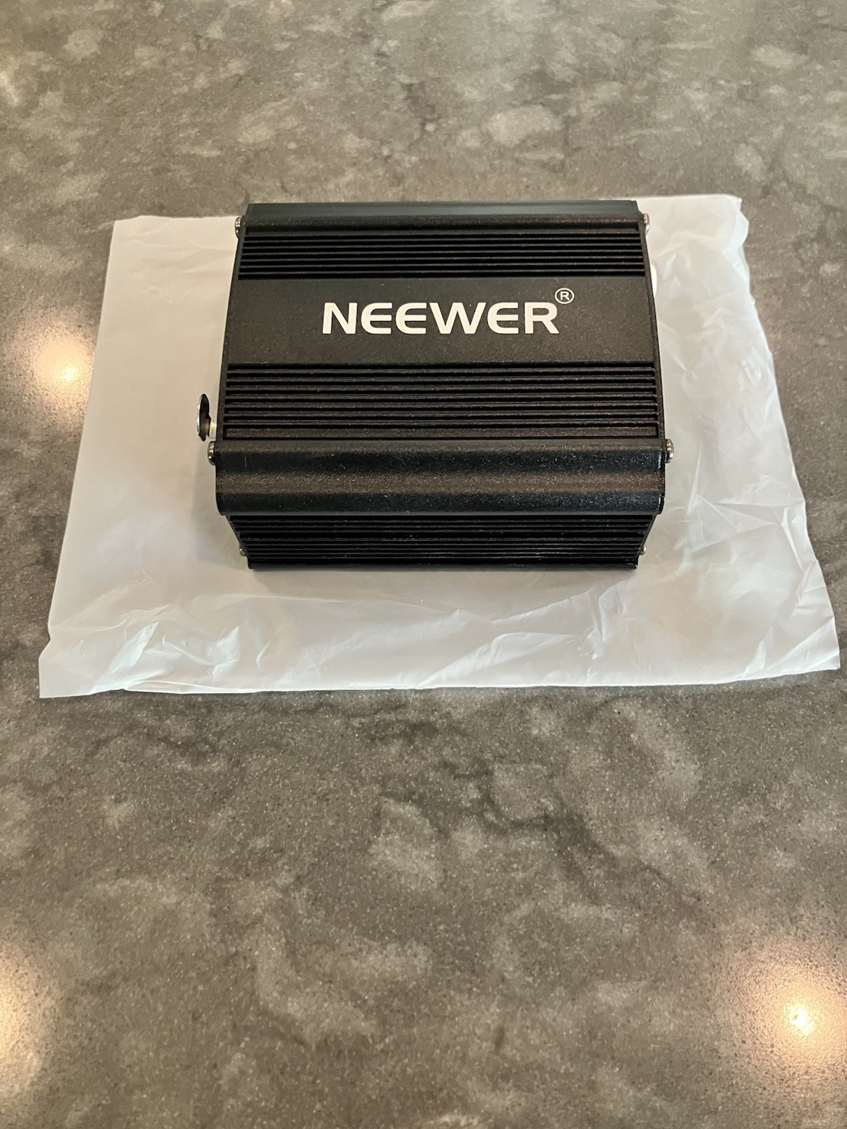 Neewer NW-100 48V Phantom Power Supply w/ 2 XLR Cables Condenser Microphone
