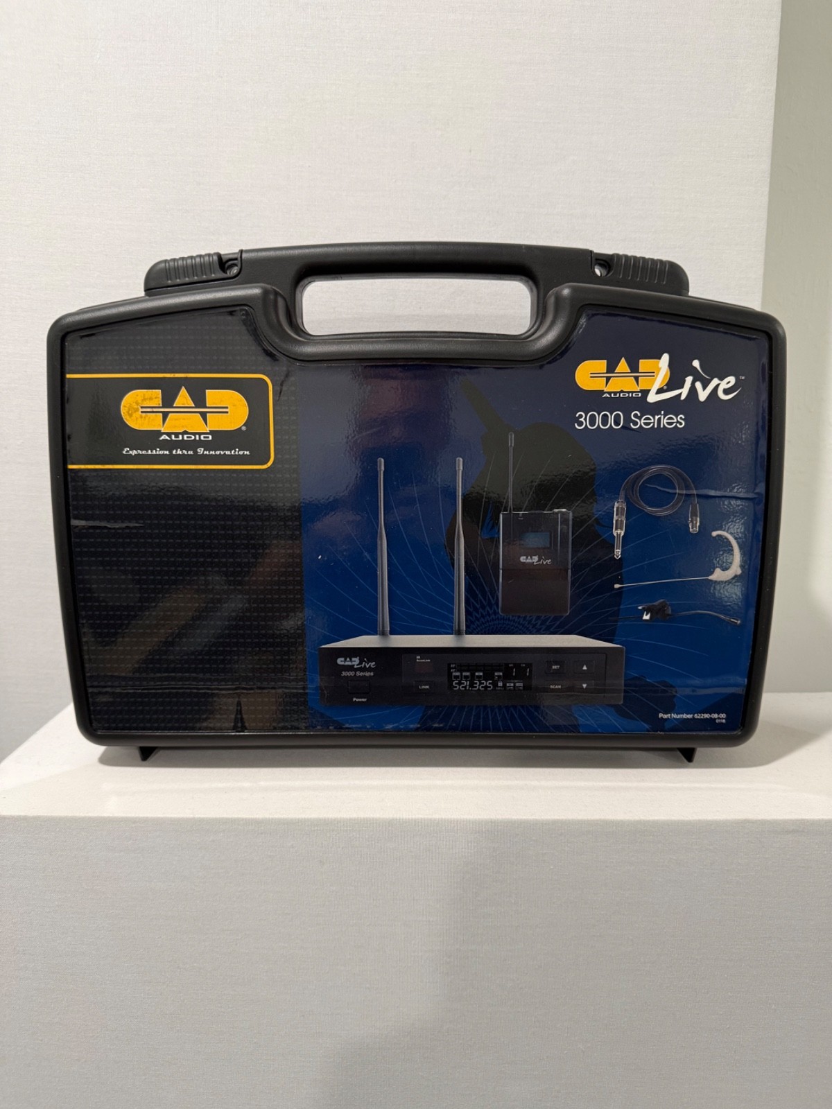 CAD WX3010N UHF Wireless Body Pack Mic System w/ E19 Earworn & E29 – OPEN BOX