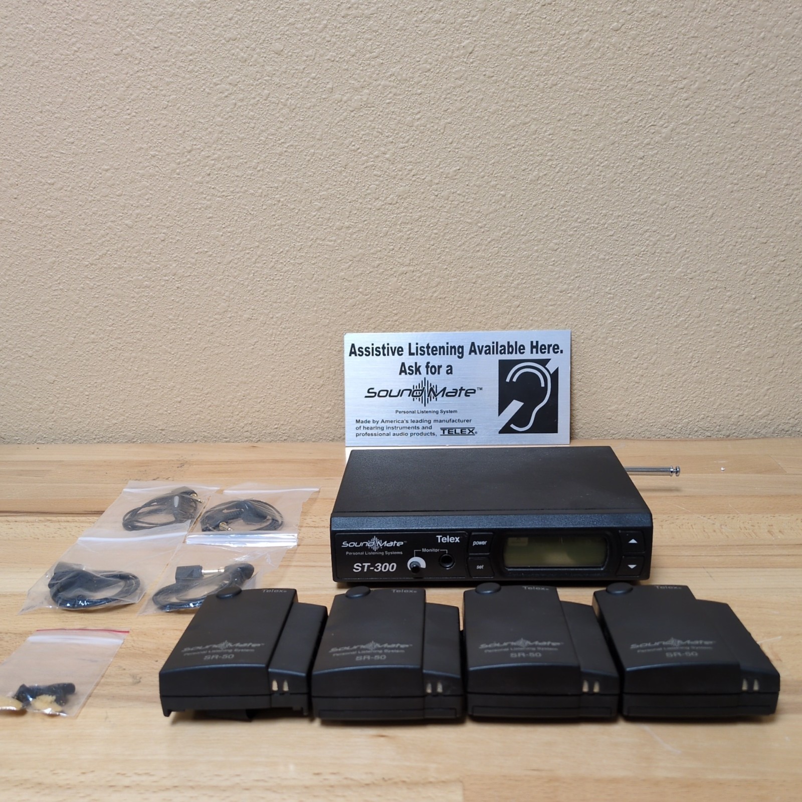 Sound mate 71912000 ST-300, 16 Channel Transmitter ..SM-2 System ST-300 W/4SR-50