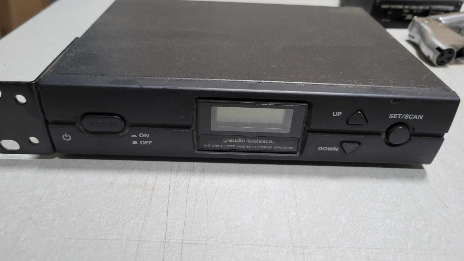 Audio-Technica ATW-R2100 UHF Synthesized Diversity Receiver Untested For Parts