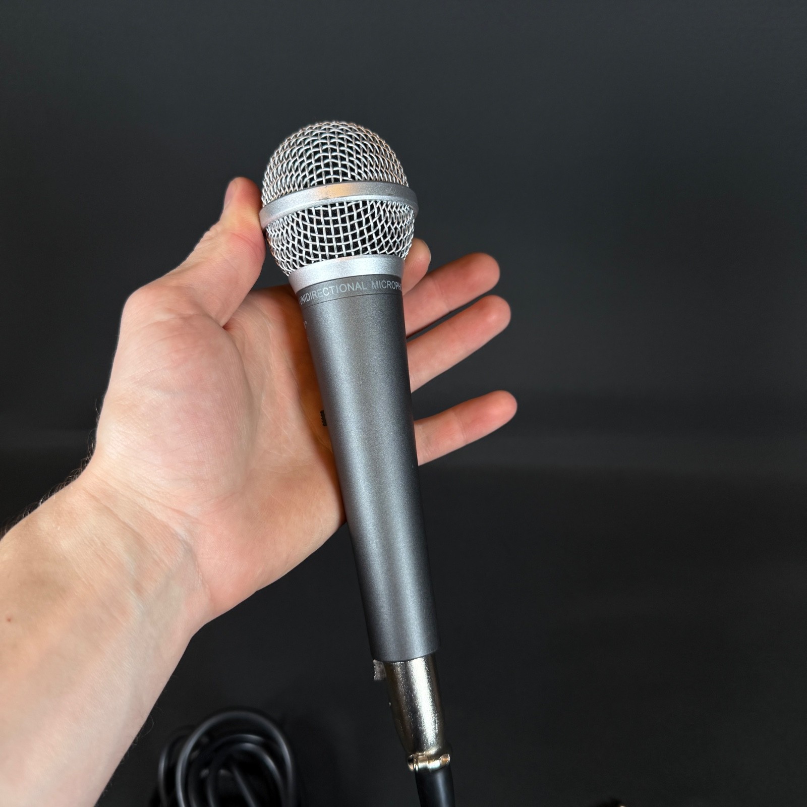 First Act MVM-88 Unidirectional Dynamic Microphone with XLR x 1/4″ Cable TESTED