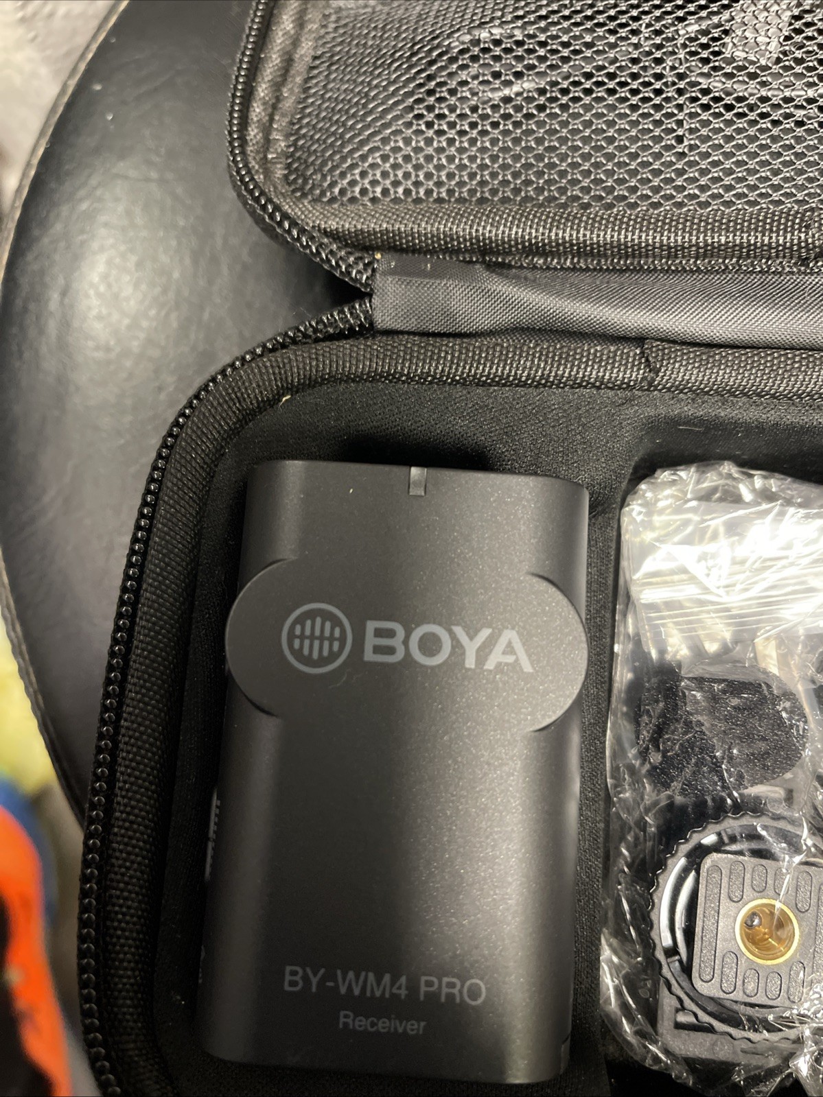 Excellent Condition Wireless Lavalier Microphone System (BOYA BY-WM4 Pro 2.4GHz)