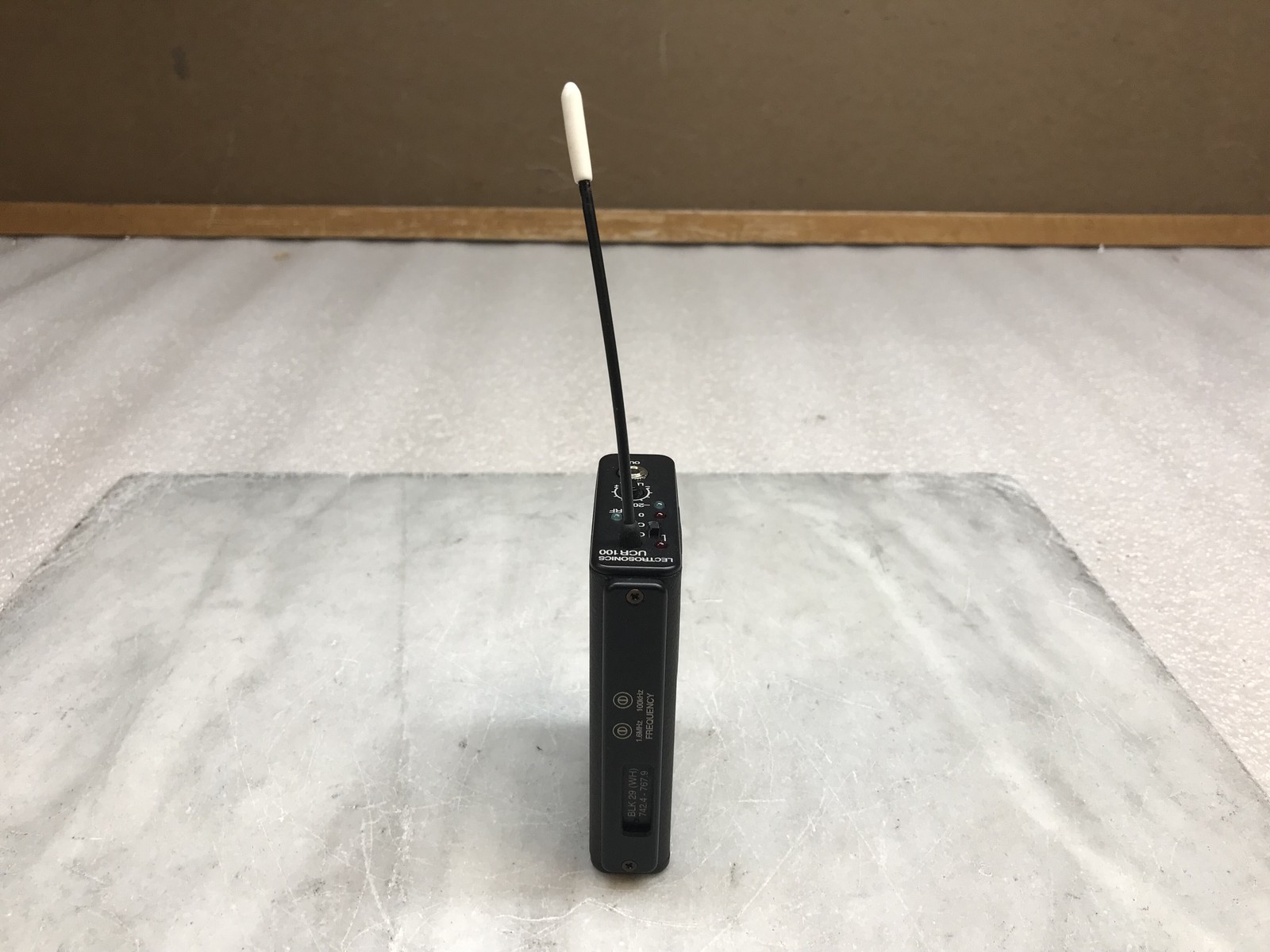 Lectro Lectrosonics UCR100 Bodypack Receiver – BLK 29 (WH) 742.4 – 767.9