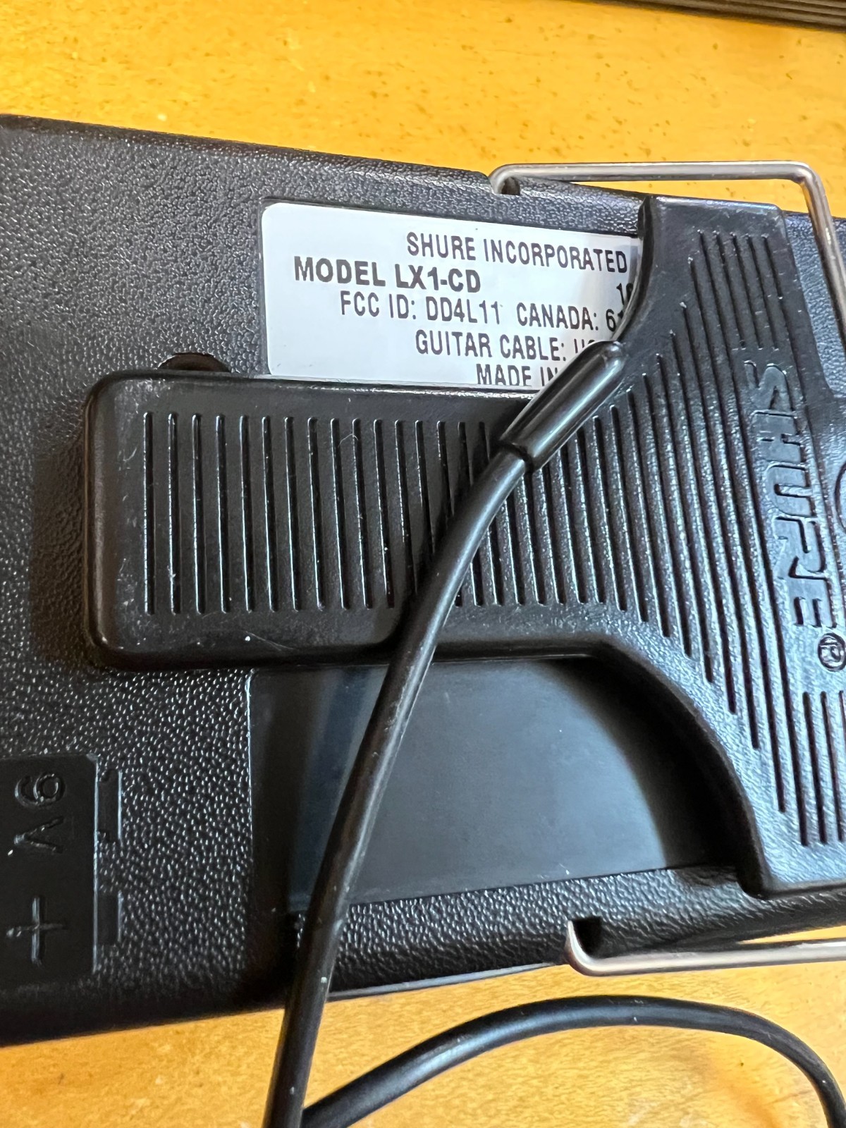 Shure LX1/LX4-CD 180.400 MHz Wireless Body Pack System Parts/Repair