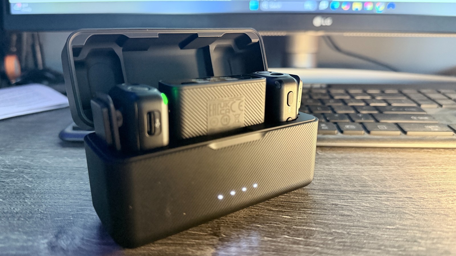 DJI Mic (2 TX + 1 RX + Charging Case), Wireless Lavalier Microphone, 250m, 15h