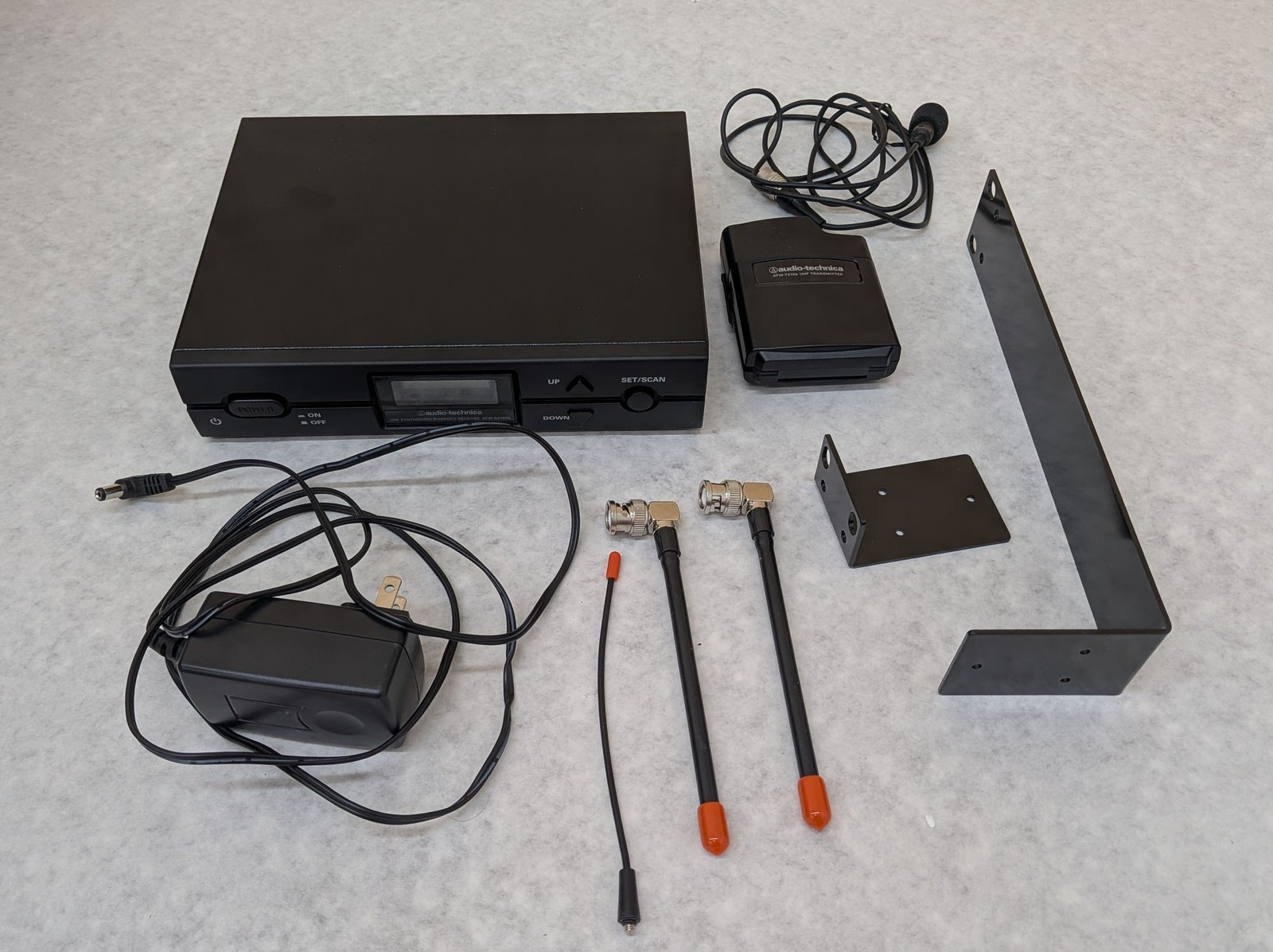 Audio-Technica ATW-R2100bl Microphone Receiver & ATW-T210bl Bodypack Transmitter