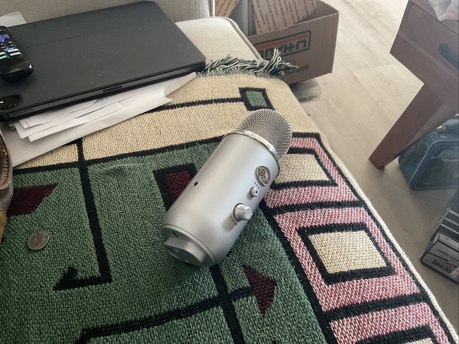 Blue Yeti USB Microphone – Platinum