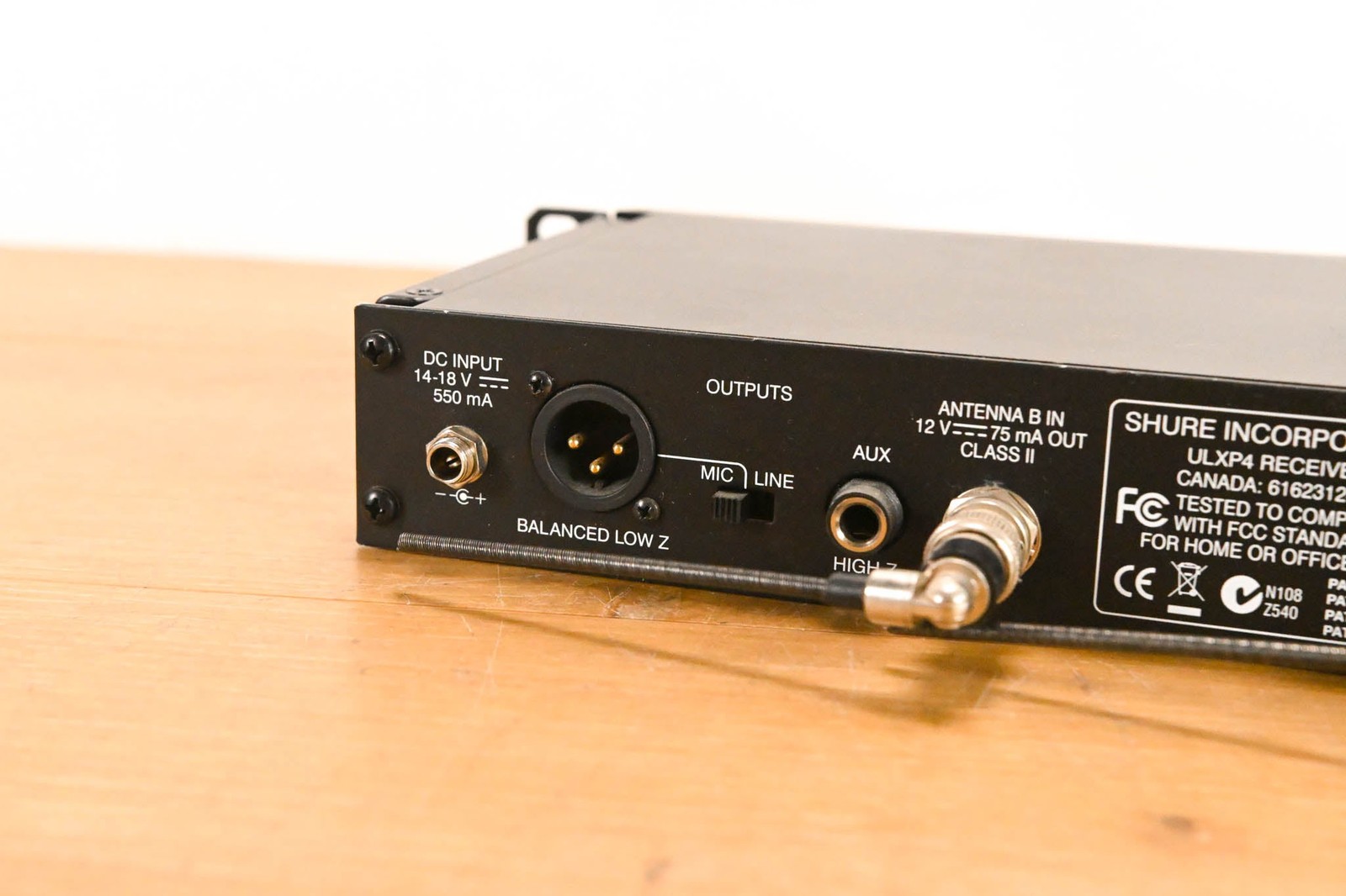 Shure ULXP24/BETA87A Handheld Wireless System – M1 Band NO POWER SUPPLY CG01YEA