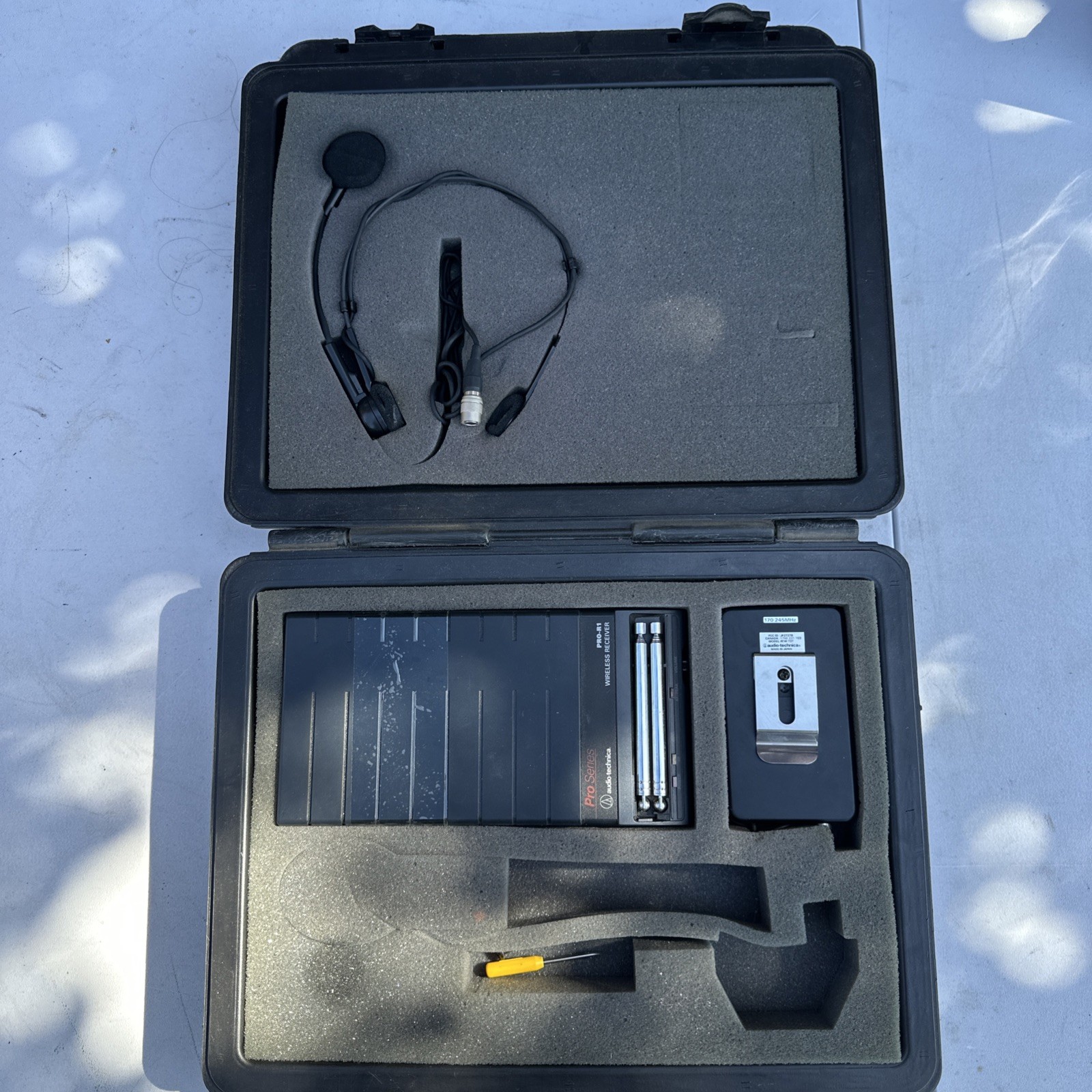 Audio-Technica ATW-T27 Microphone Transmitter & ATW-R03 Wireless Receiver