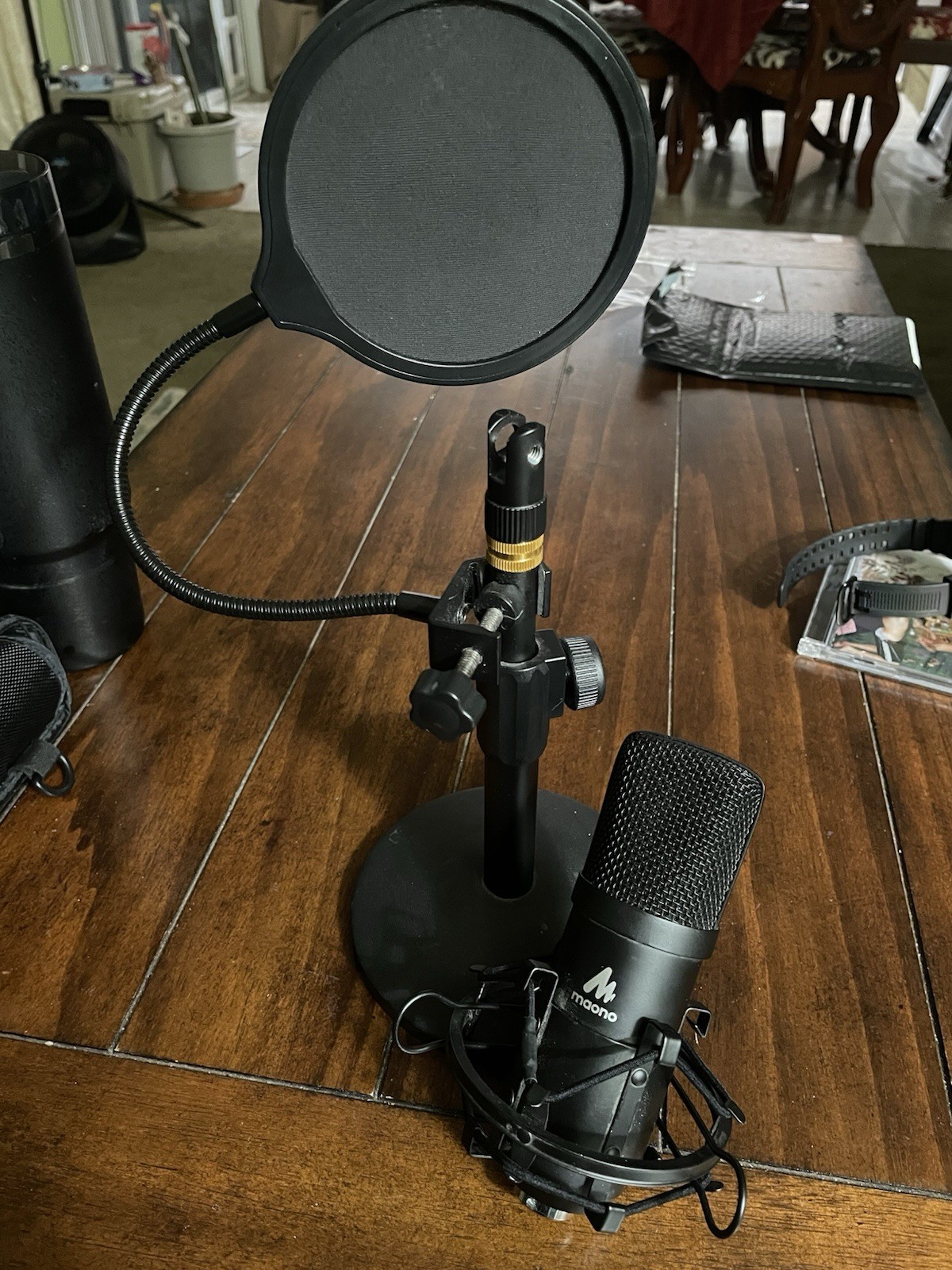 Maono Condenser Microphone XLR with Shock Mount, Pop Filter, Stand