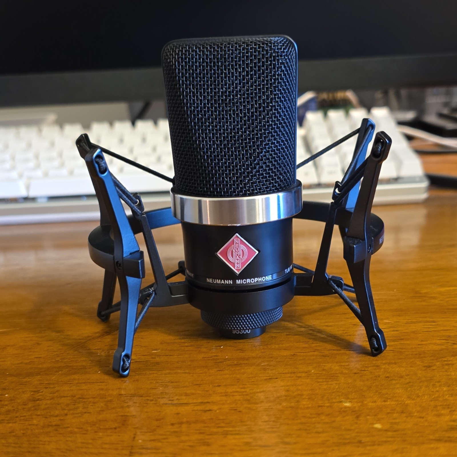 Neumann TLM 102 Cardoid Condenser Mic, Black w/ Shock Mount And Pop Filter