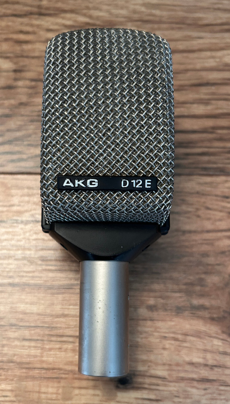 AKG D12E Vintage Dynamic Microphone super clean. tested and working as it should