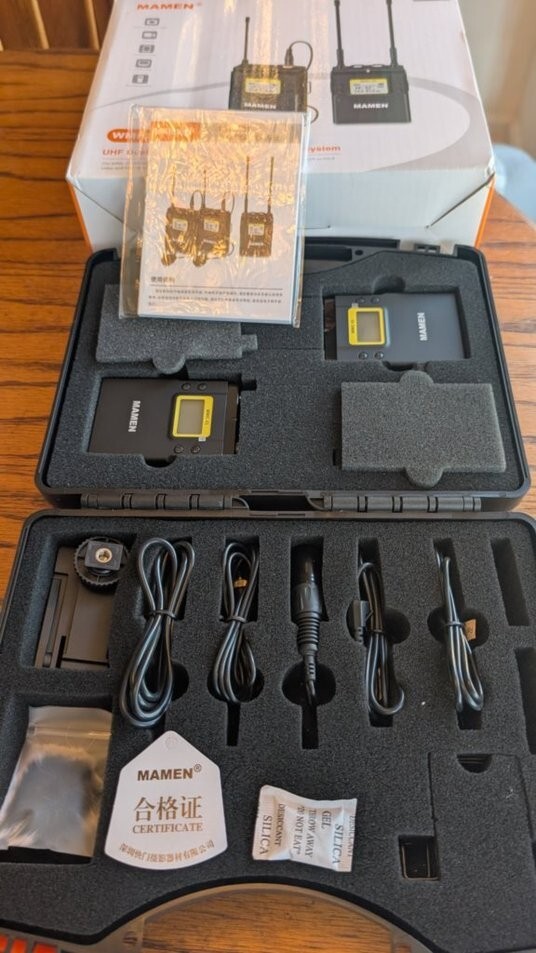 MAMEN WMIC-01 UHF Dual-Channel Wireless Microphone System