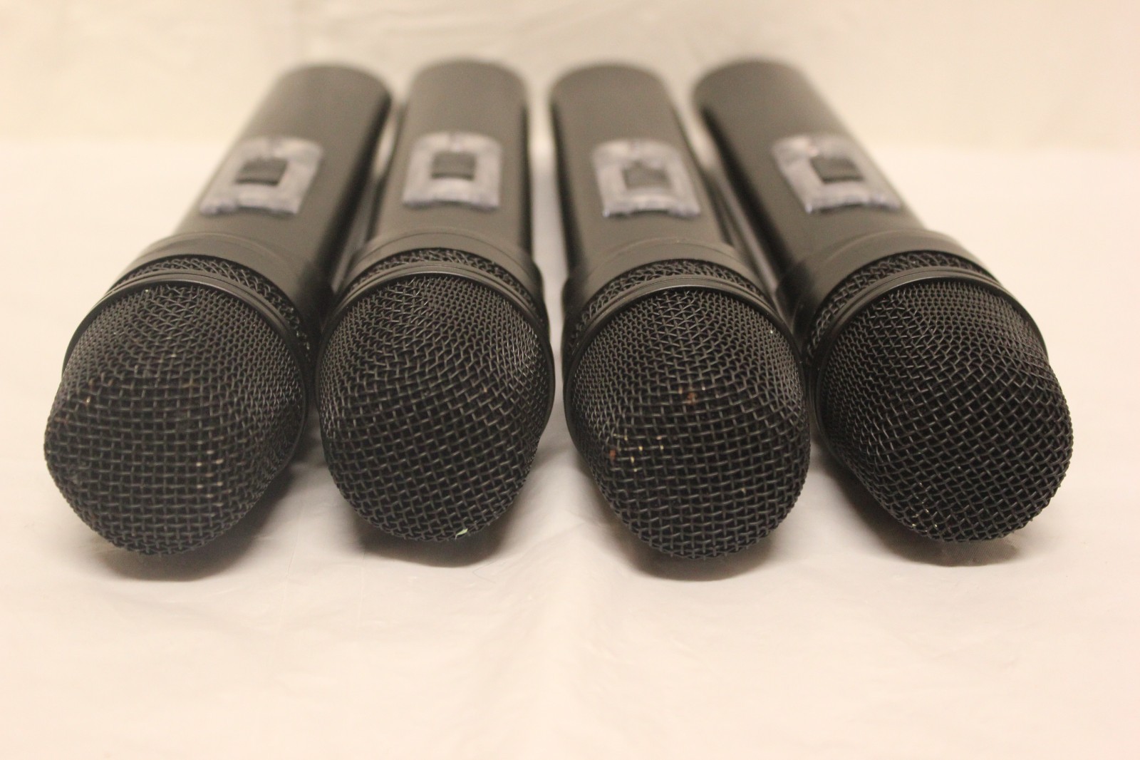 Technical Pro WM1401 VHF Four Channel Wireless Microphone System with Mics G3