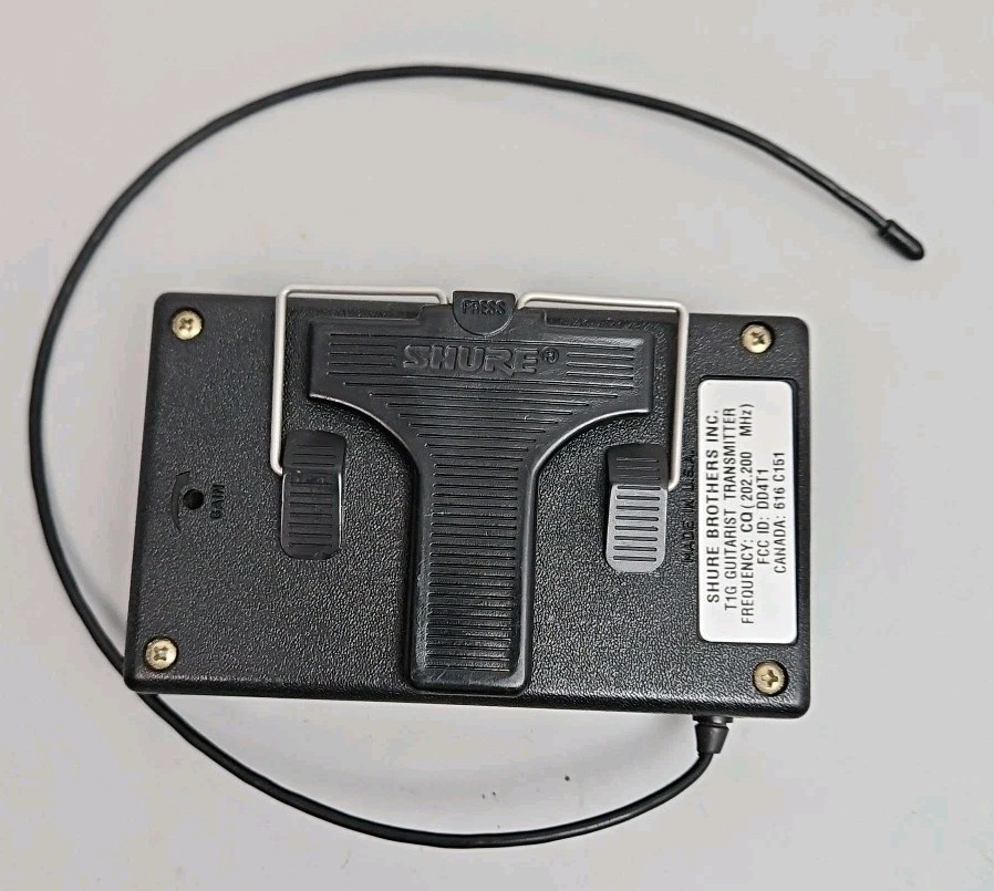 Shure T1G Guitarist Transmitter Unit CF Frequency (202.200 MHz)