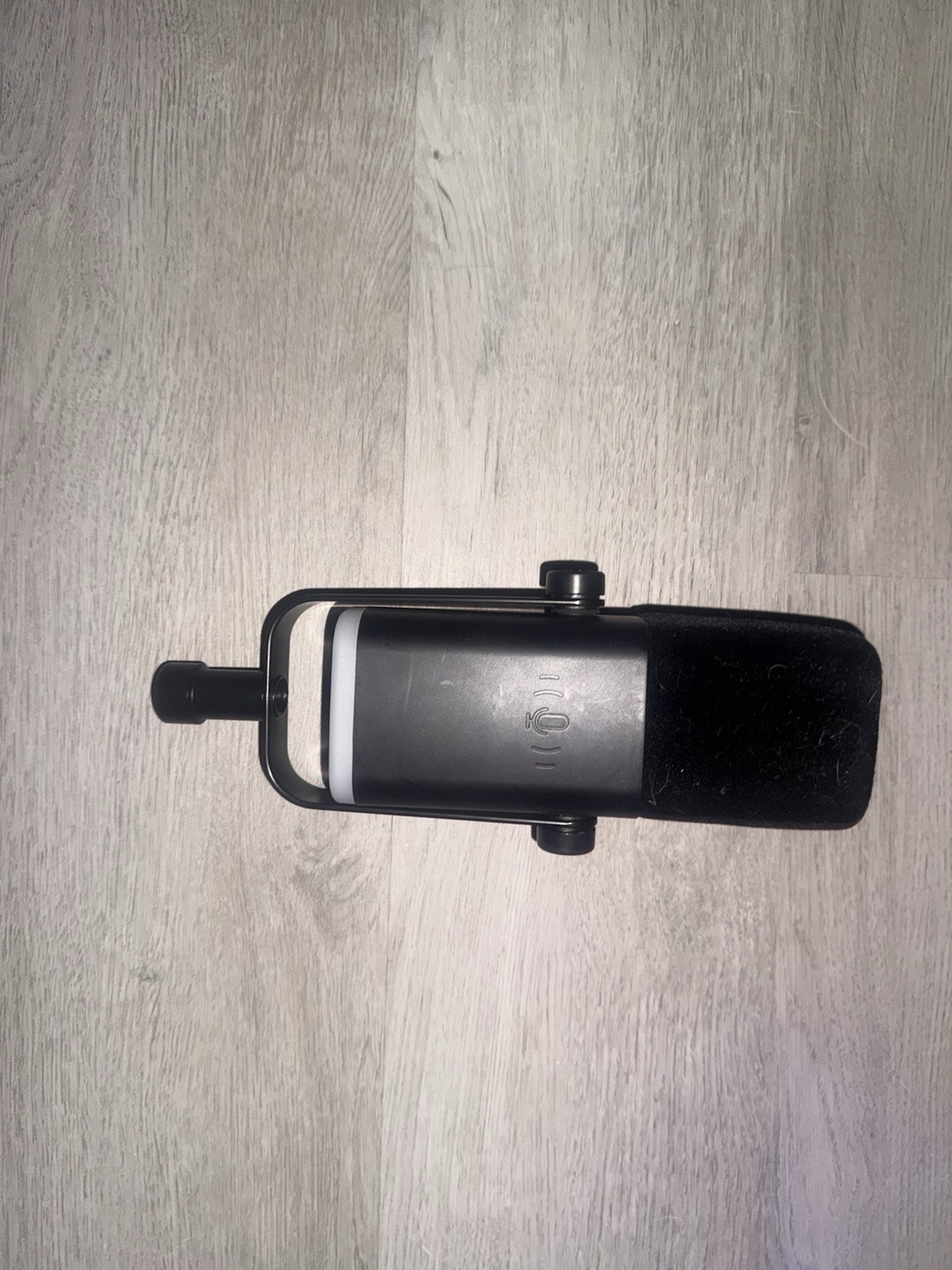 FIFINE Dynamic Microphone (missing one of the scroll wheels)