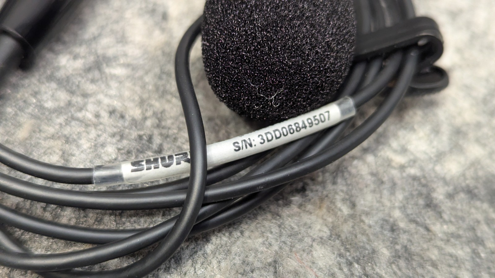 Shure ULXD1 J50A 572-616 MHz Digital Bodypack Transmitter w/ Antenna, Lapel Mic