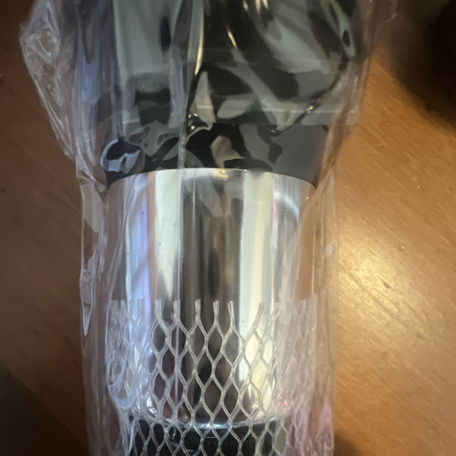 BM-800 Wired Cardioid Large Diaphragm Condenser Mic w/ Clip Black/Silver