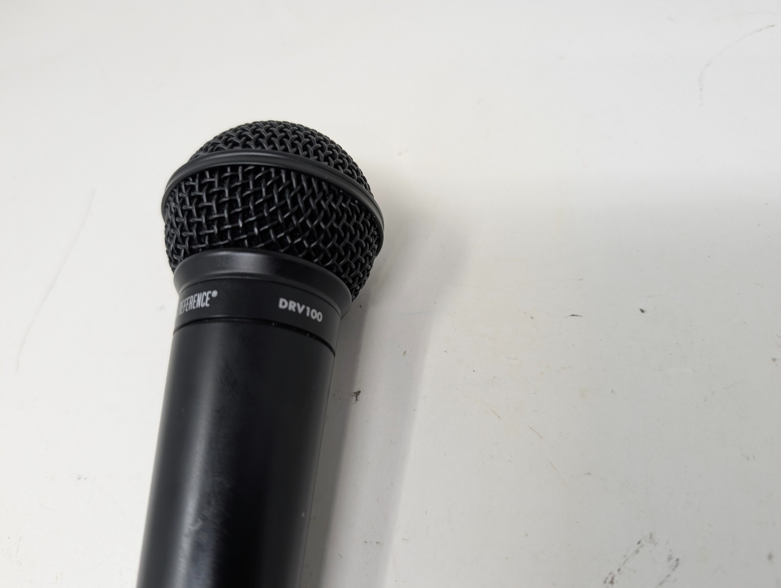 Digital Reference Vocal Microphone DRV 100 W/ Shure Carry Bag Mic (67)