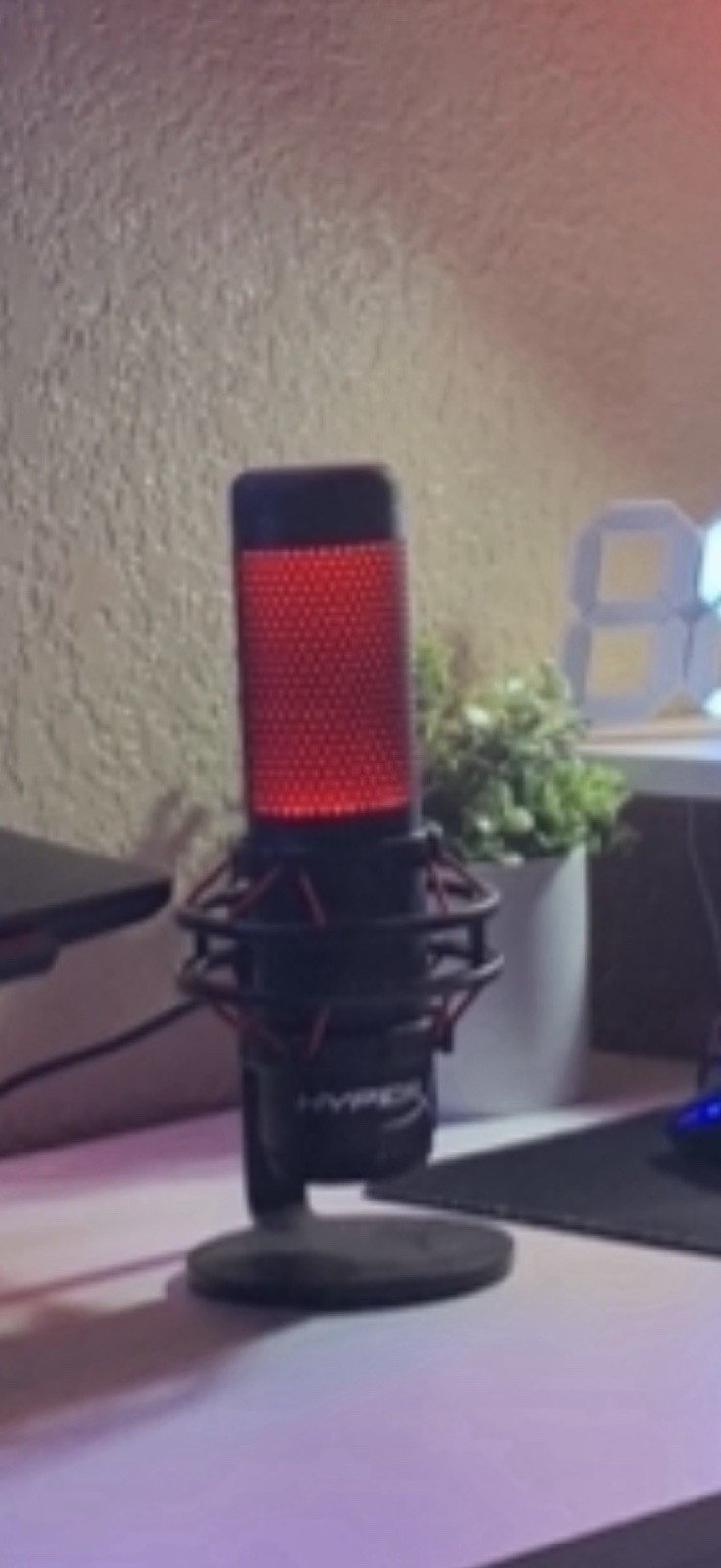 HyperX QuadCast Red LED USB Cardioid Microphone – Black