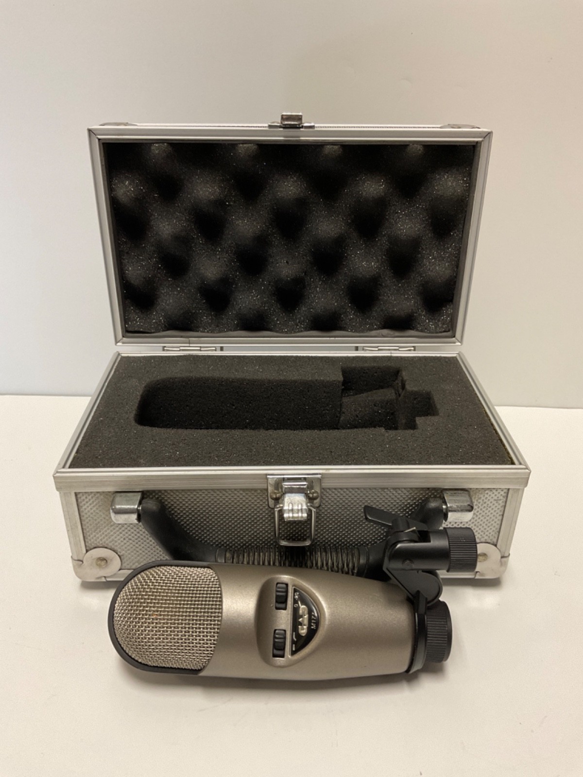 CAD M177 Condenser Microphone with Case