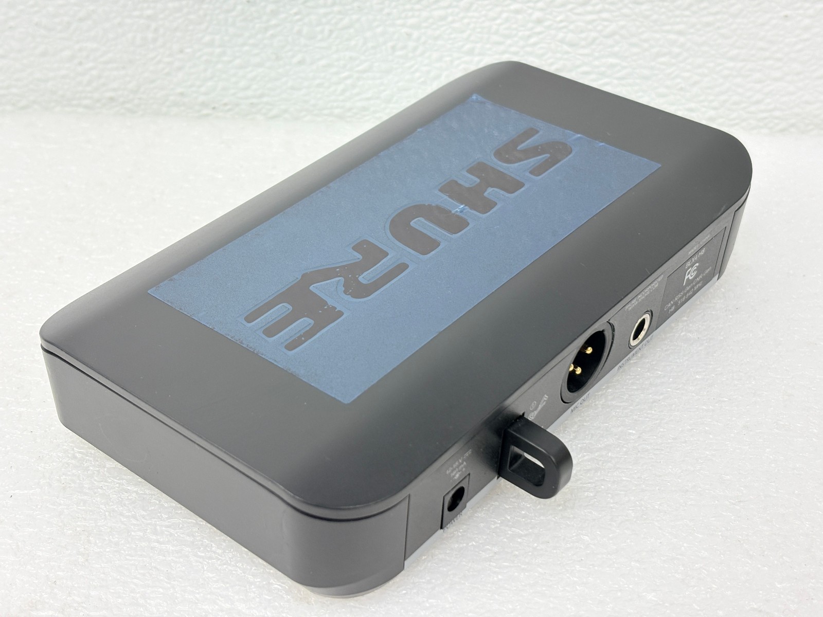 Shure BLX4 H8 Wireless 518-542MHz Single Channel Receiver – w/ Power Adapter