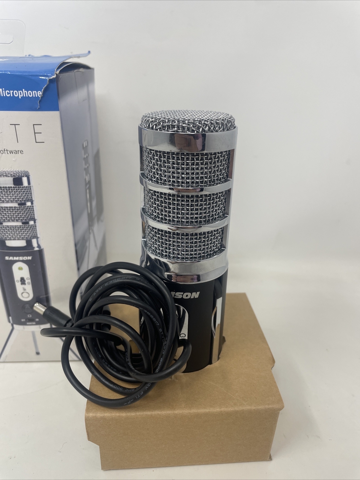 Samson Satellite Microphone SASATHD iOS/USB Broadcast
