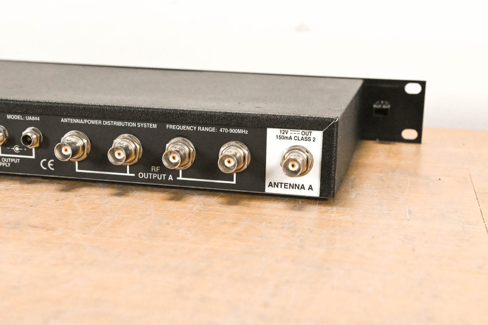 Shure UA844US Wideband UHF Antenna and Power Distributor (NO PSU) CG0120J