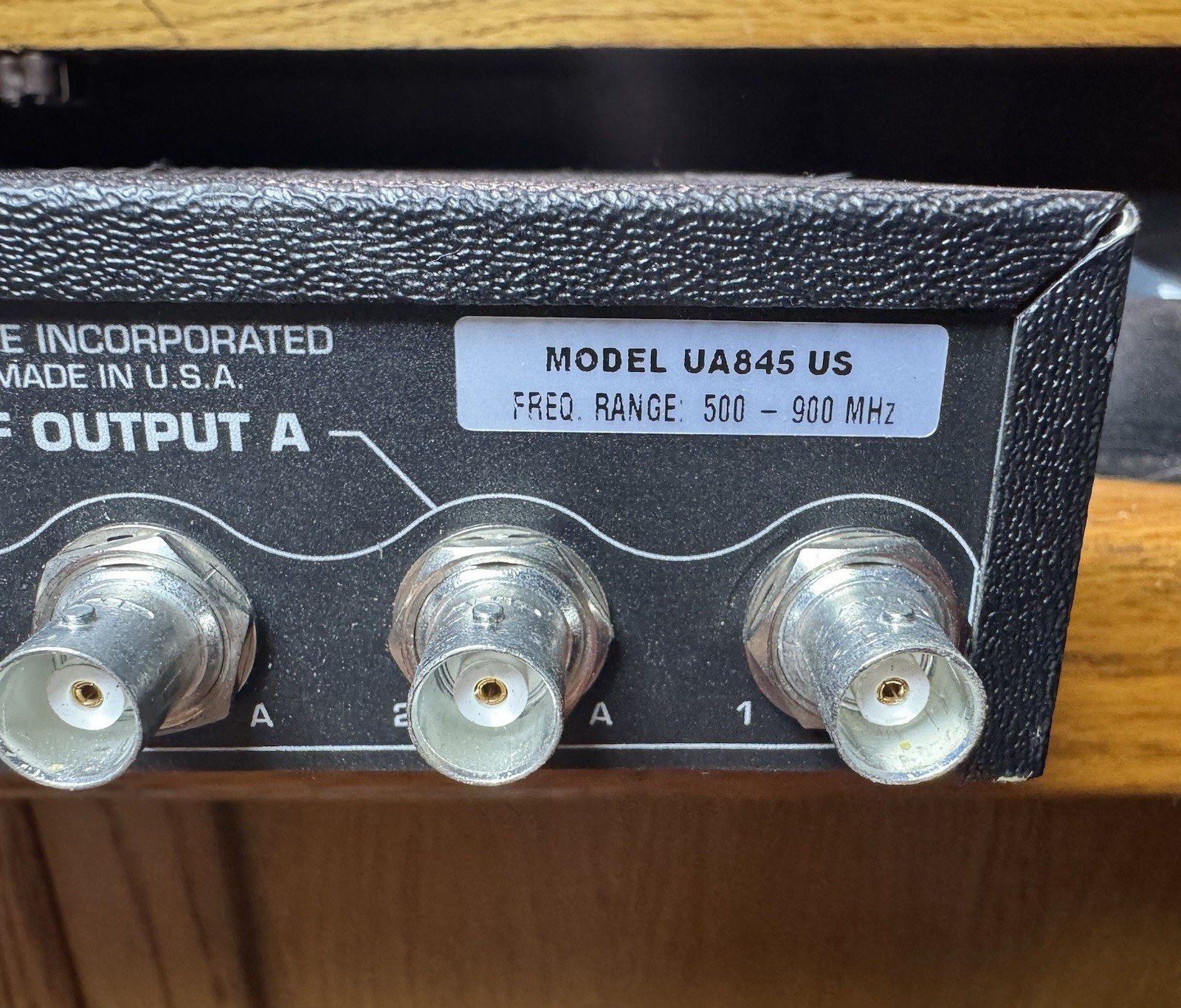 Shure UA845 US UHF Antenna Distribution System 500-900MHz