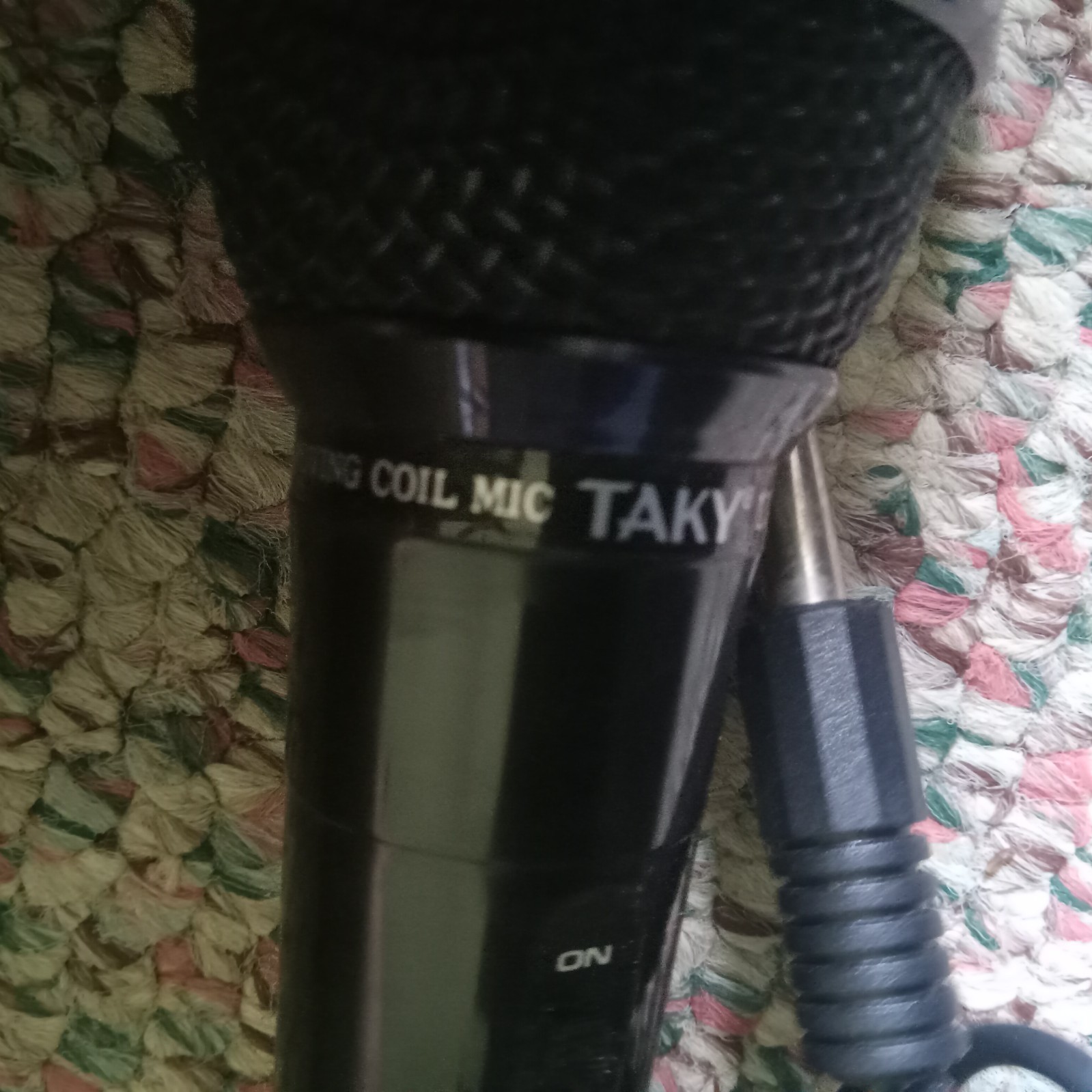 TAKY UDM-606 Wired Dynamic Microphone 1/4″ Plug Uni-Directional Mic