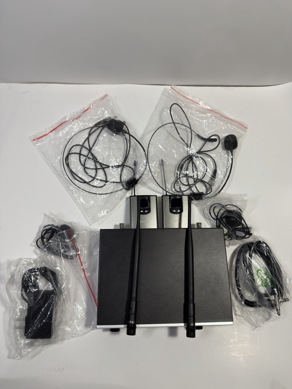 Hotec K25 Dual UHF Wireless Microphone System Headset Lavalier Lapel Bodypack