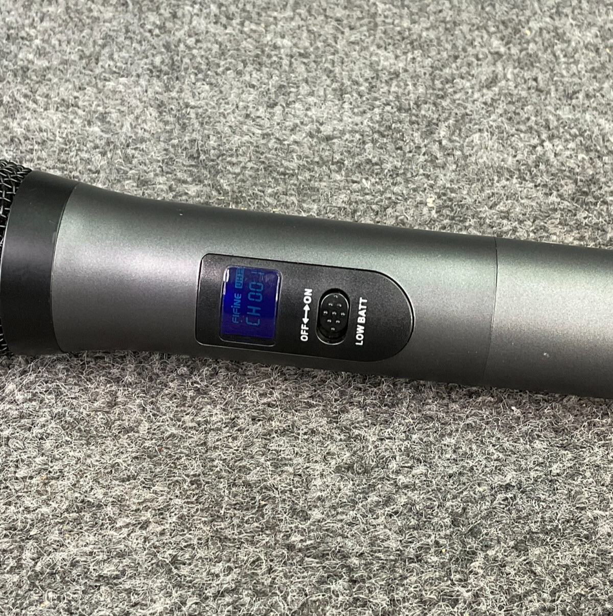 Fifine Handheld Wireless Dynamic Microphone Karaoke Microphone Battery Powered