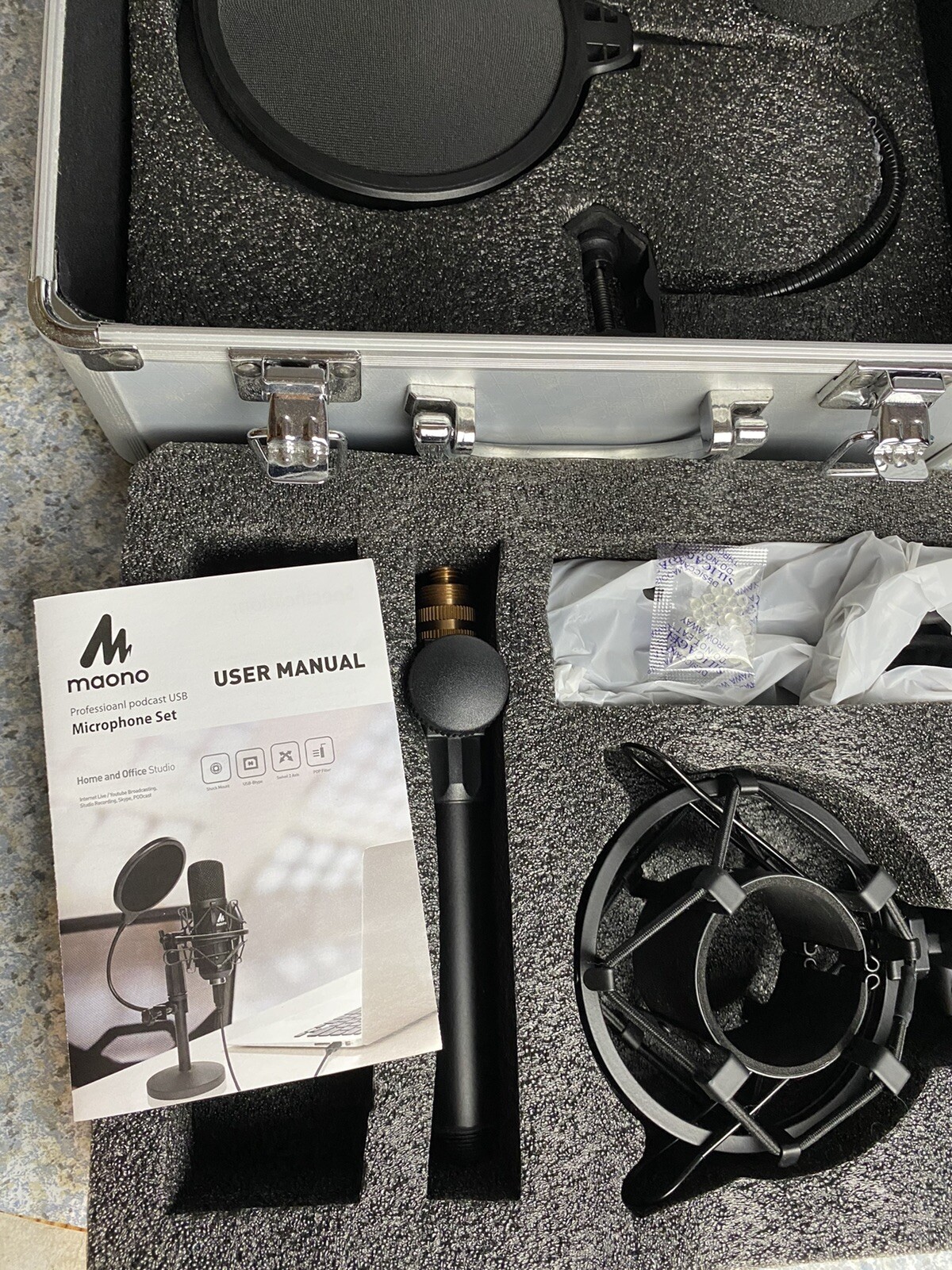 USB Microphone Kit 192KHZ/24BIT with Aluminum Organizer Storage Case MAONO