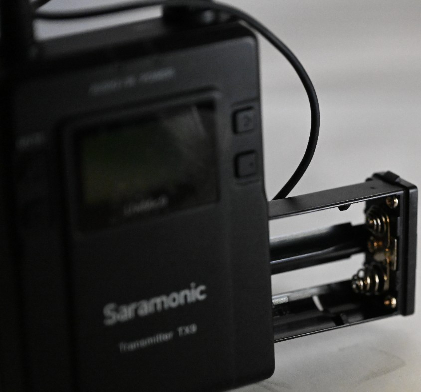 Genuine Saramonic UwMic9-TX9 514-596MHz Bodypack Transmitter and mic