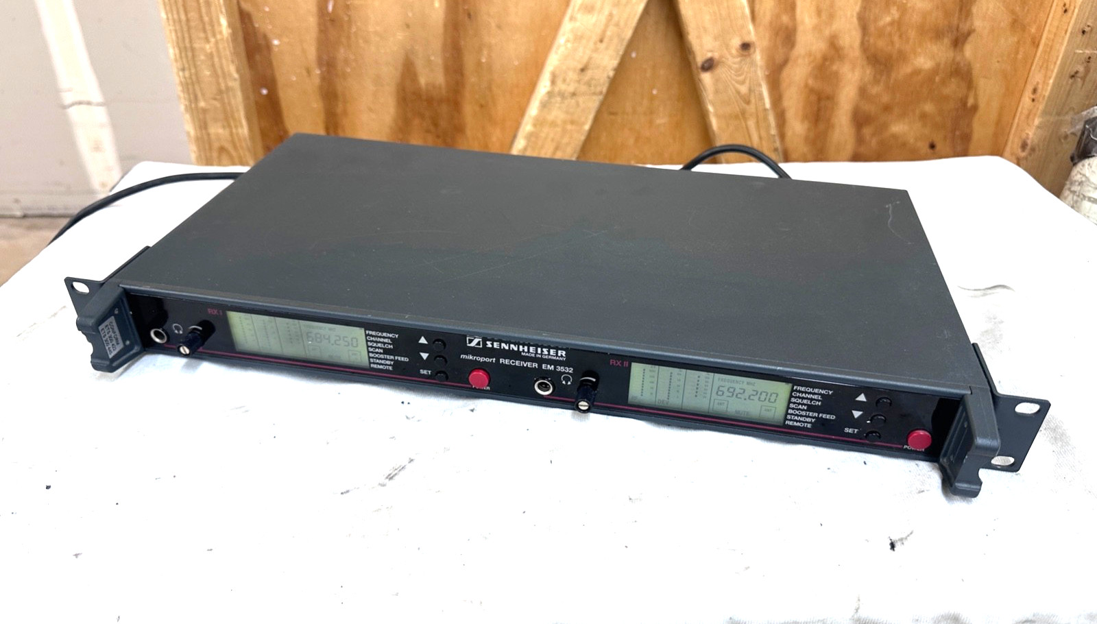 Sennheiser EM3532 Dual Wireless Receiver 674-698 MHz – no antennas