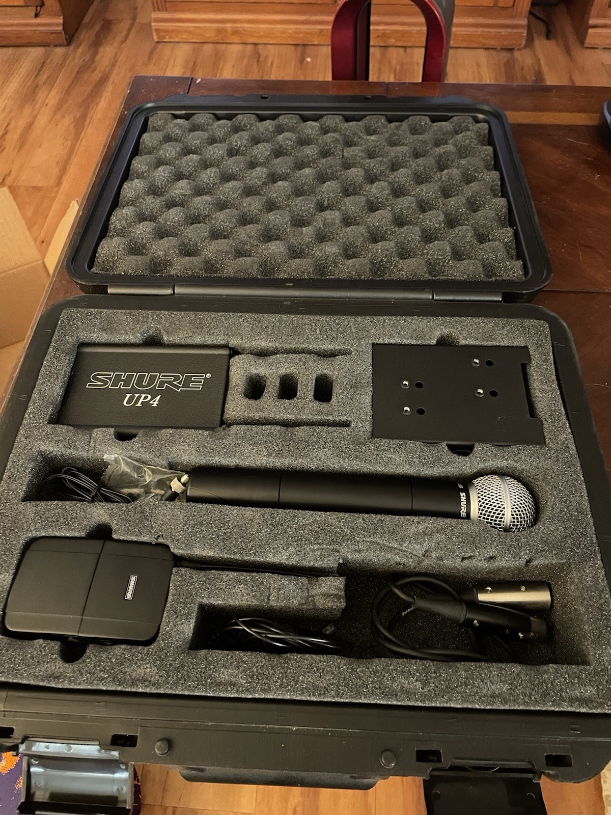 Shure UP4 wireless transmitter set UC1-UB body pack lapel Wl93 SM58 uc2-ub mic