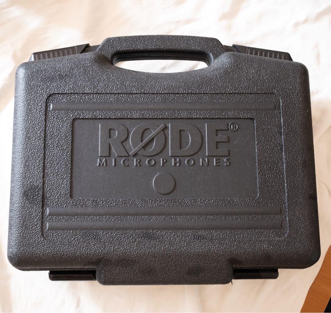 RODE NT4 Stereo Condenser Microphone Used with Cables and Mic Holder