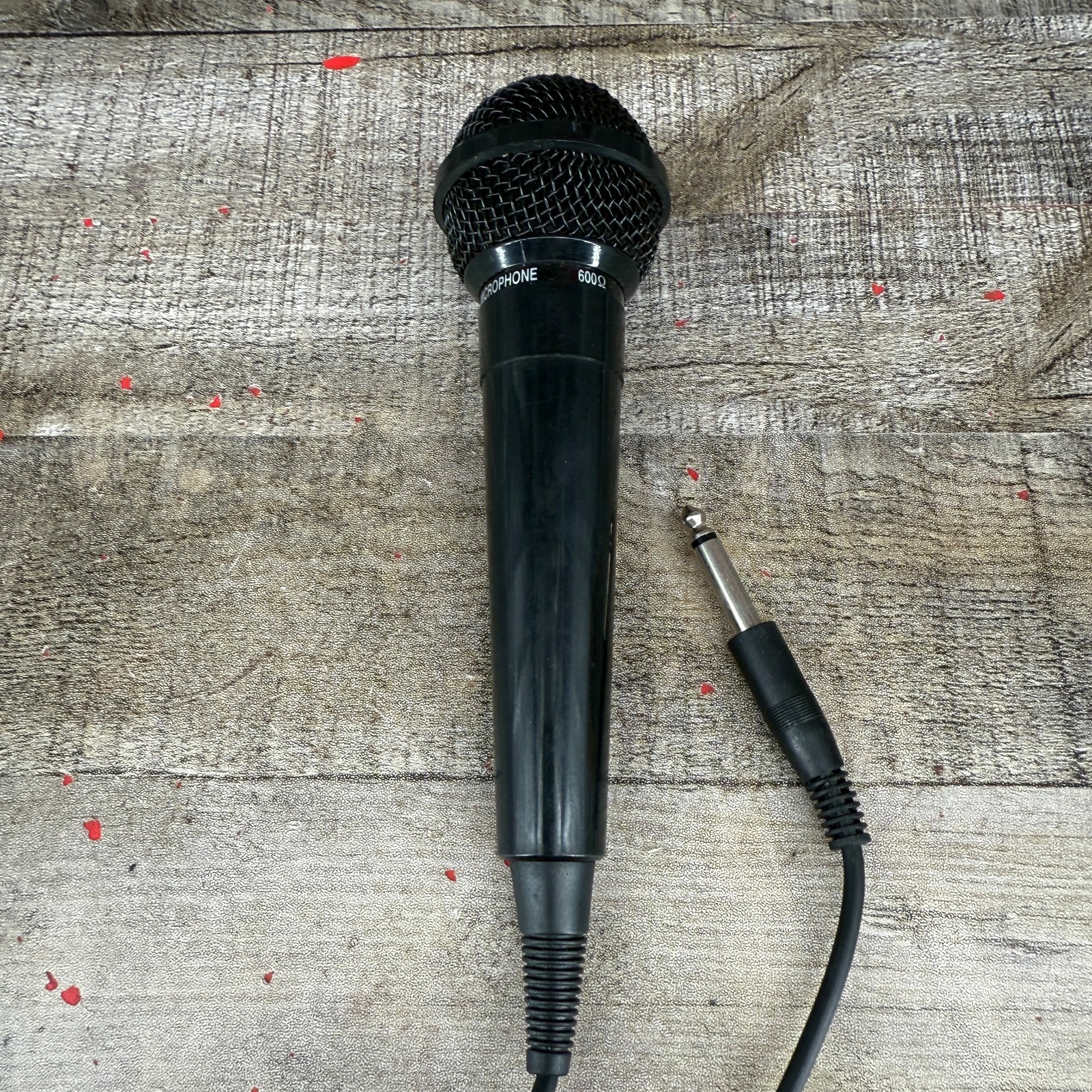 Dynamic Microphone Uni-Directional Works