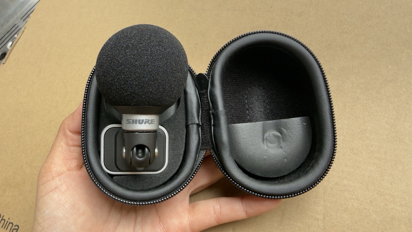Shure MV88 Digital Wired Stereo Condenser Microphone – Good Condition