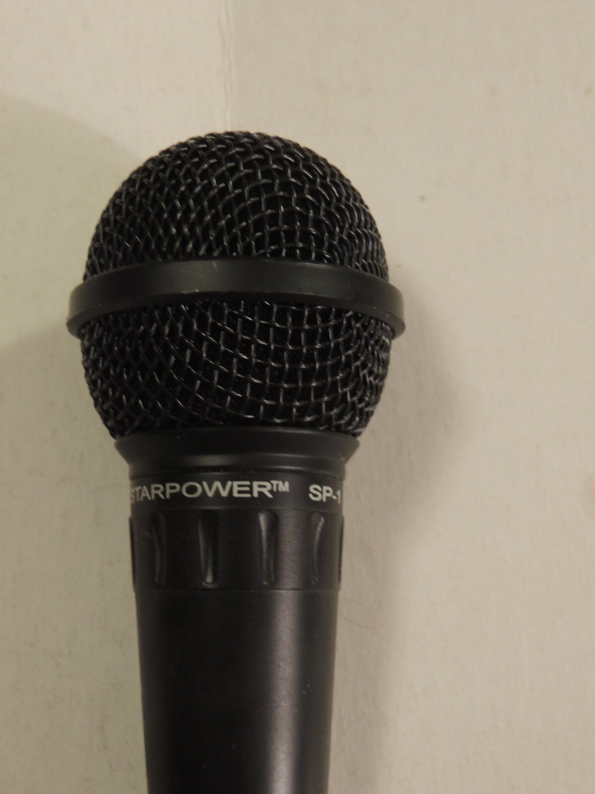 Nady Starpower SP-1 Dynamic Microphone and 20′ Cable