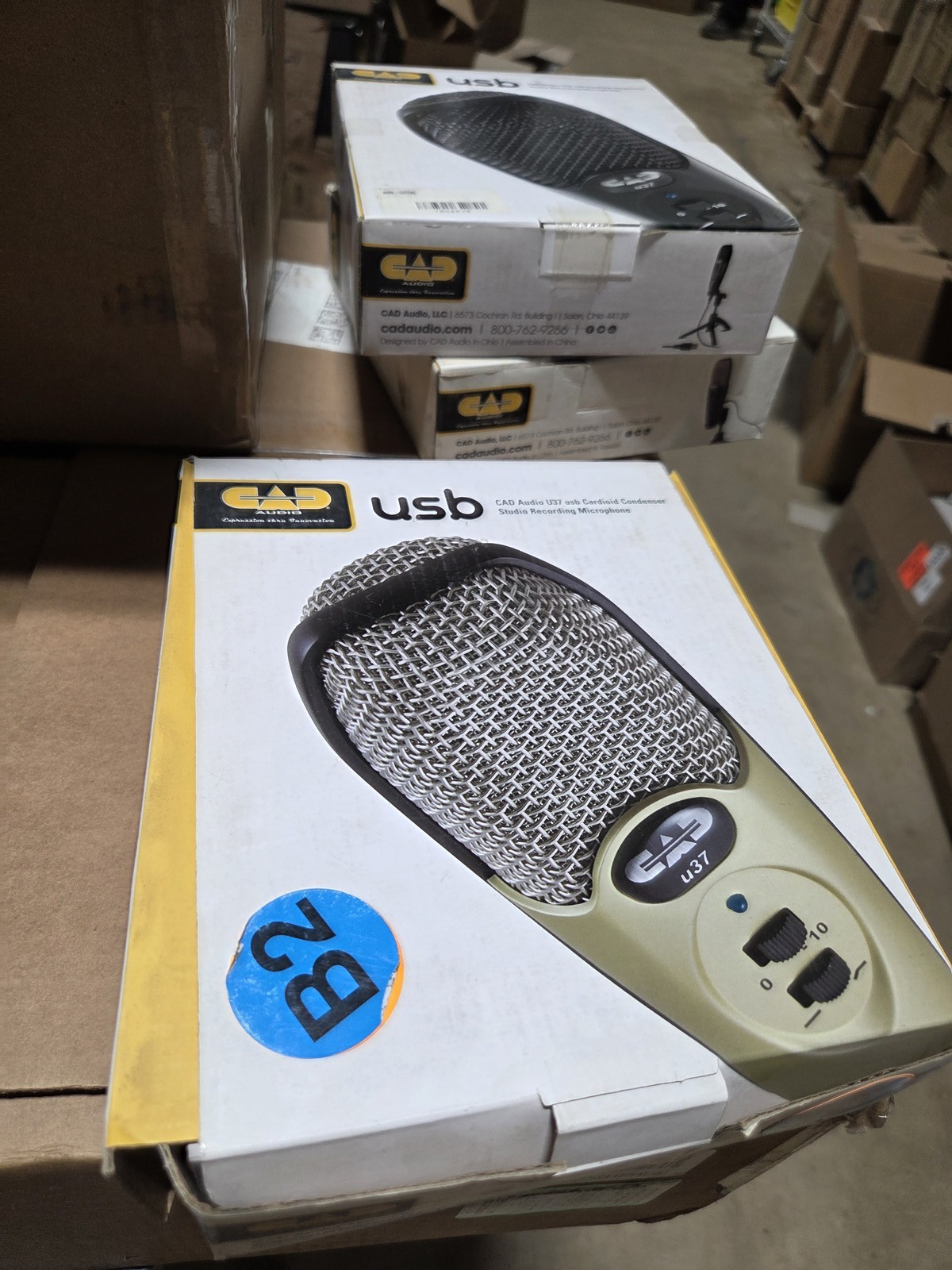 CAD U37 USB Large-Diaphragm Cardioid Condenser Recording Microphone (B-Stock)