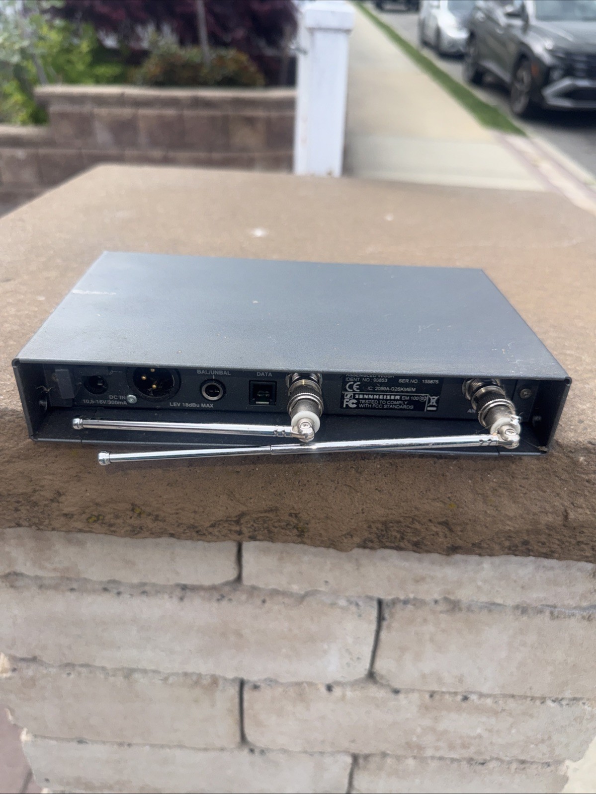 Sennheiser EW-100 EM-100 G2 True Diversity Receiver 518-554 MHz No Power Cord…