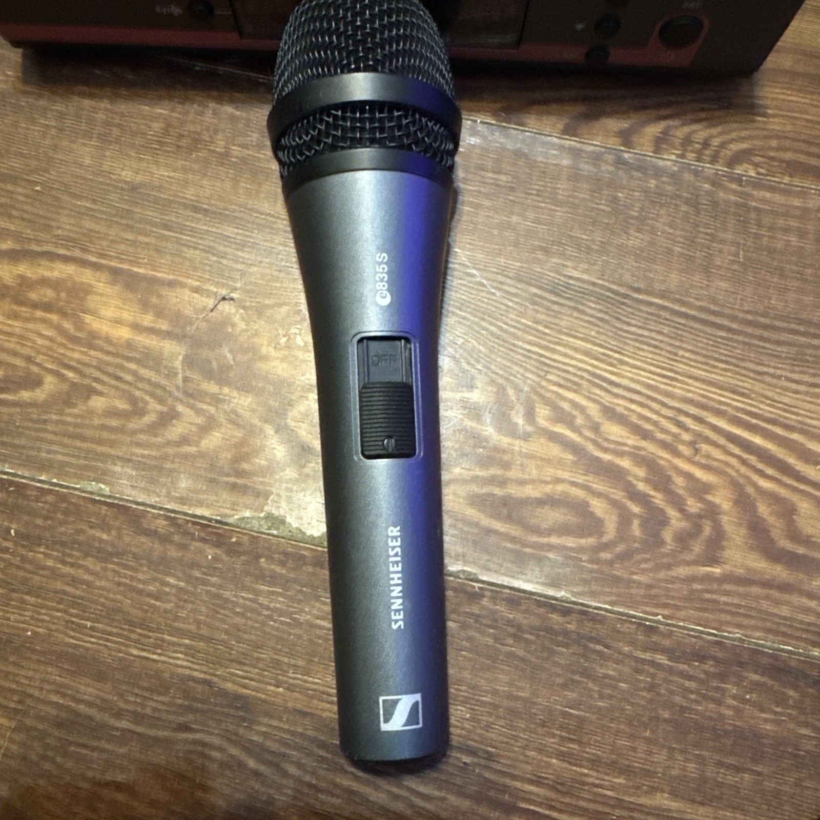 Sennheiser E835S Performance Vocal Microphone With On – Off Switch