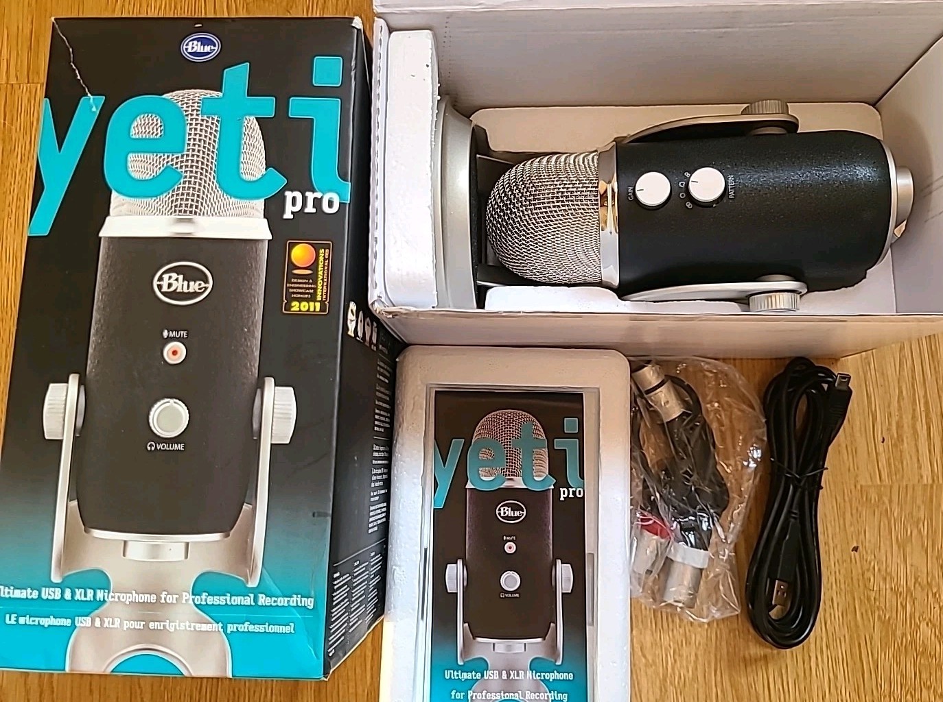 Blue Yeti Pro USB XLR Microphone Professional Recording New & Complete