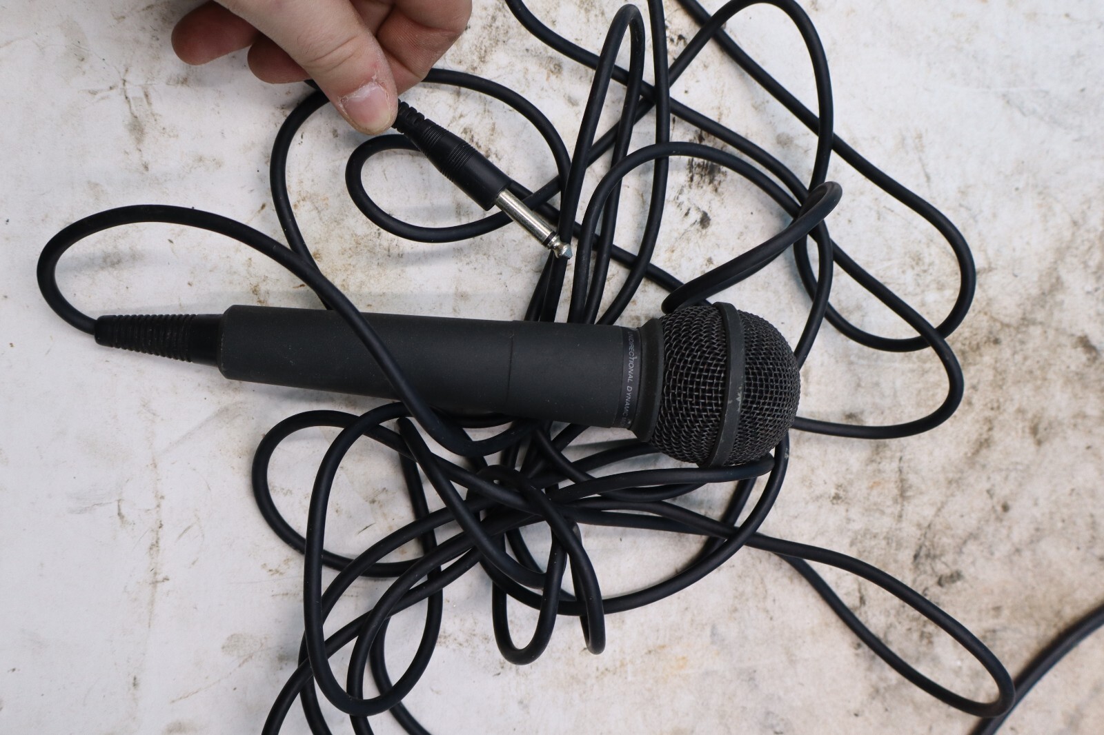 Radio Shack Unidirectional Dynamic Microphone IMP 600 ohm 33-3005 with Cord VTG
