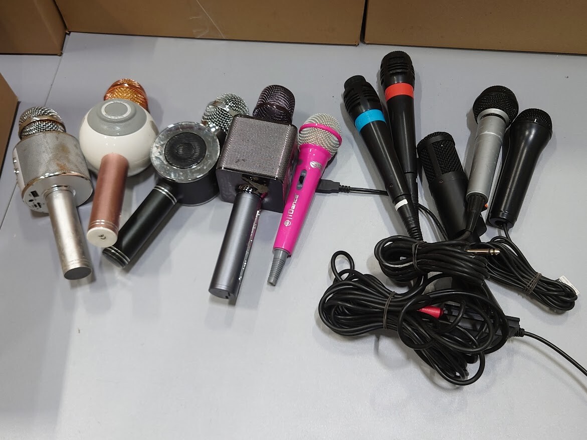 Lot of 10 Used Microphones – Various Brands & Colors, Working